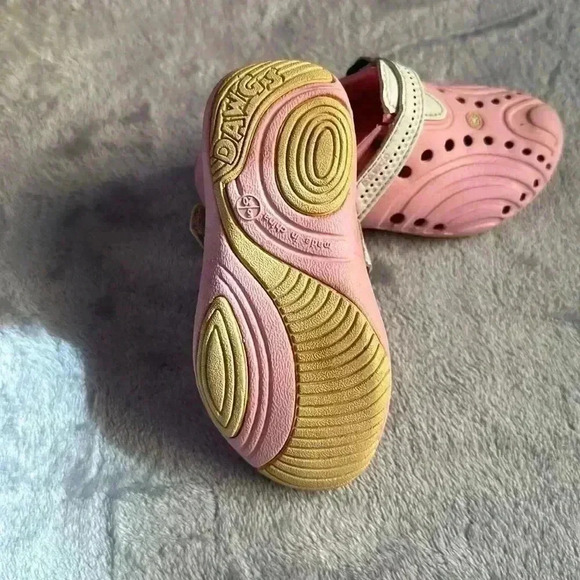 Dawgs -  baby/toddler sandals. Size 5 - Picture 5 of 6
